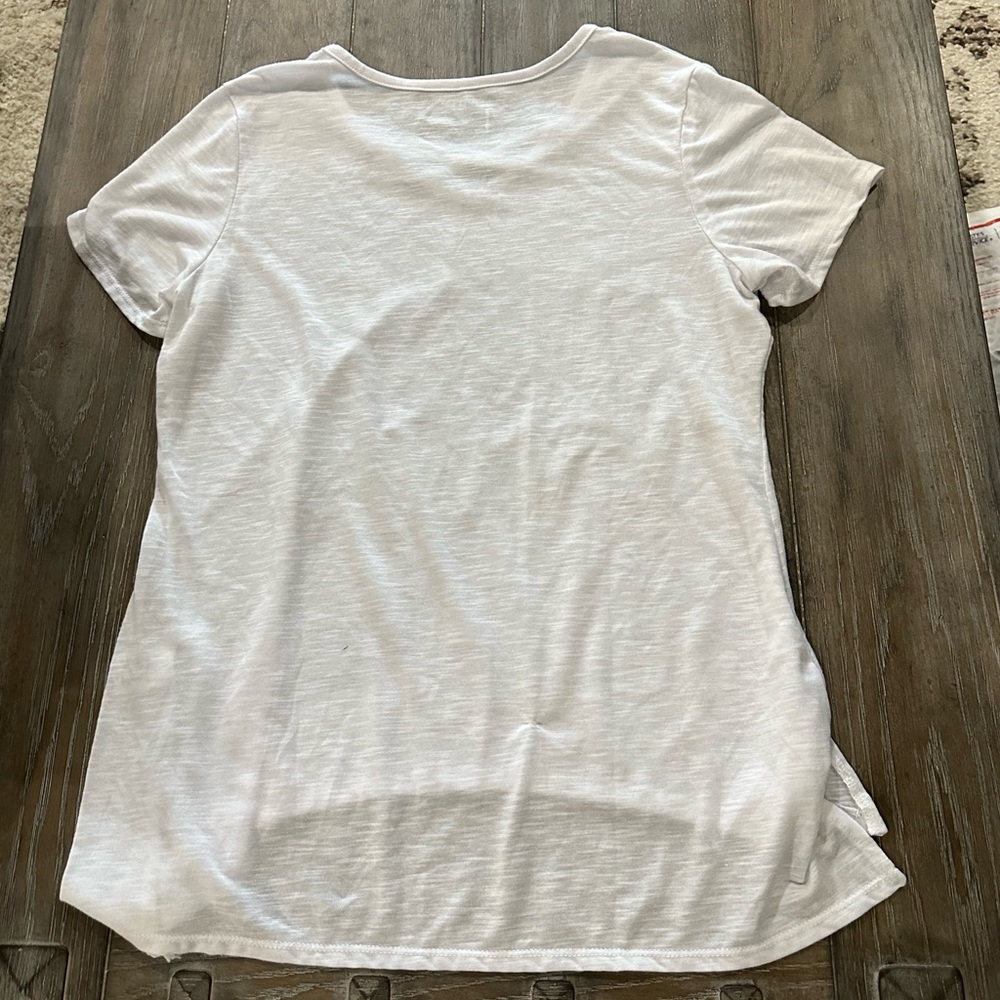 Signature Studio Tee - Picture 3 of 5